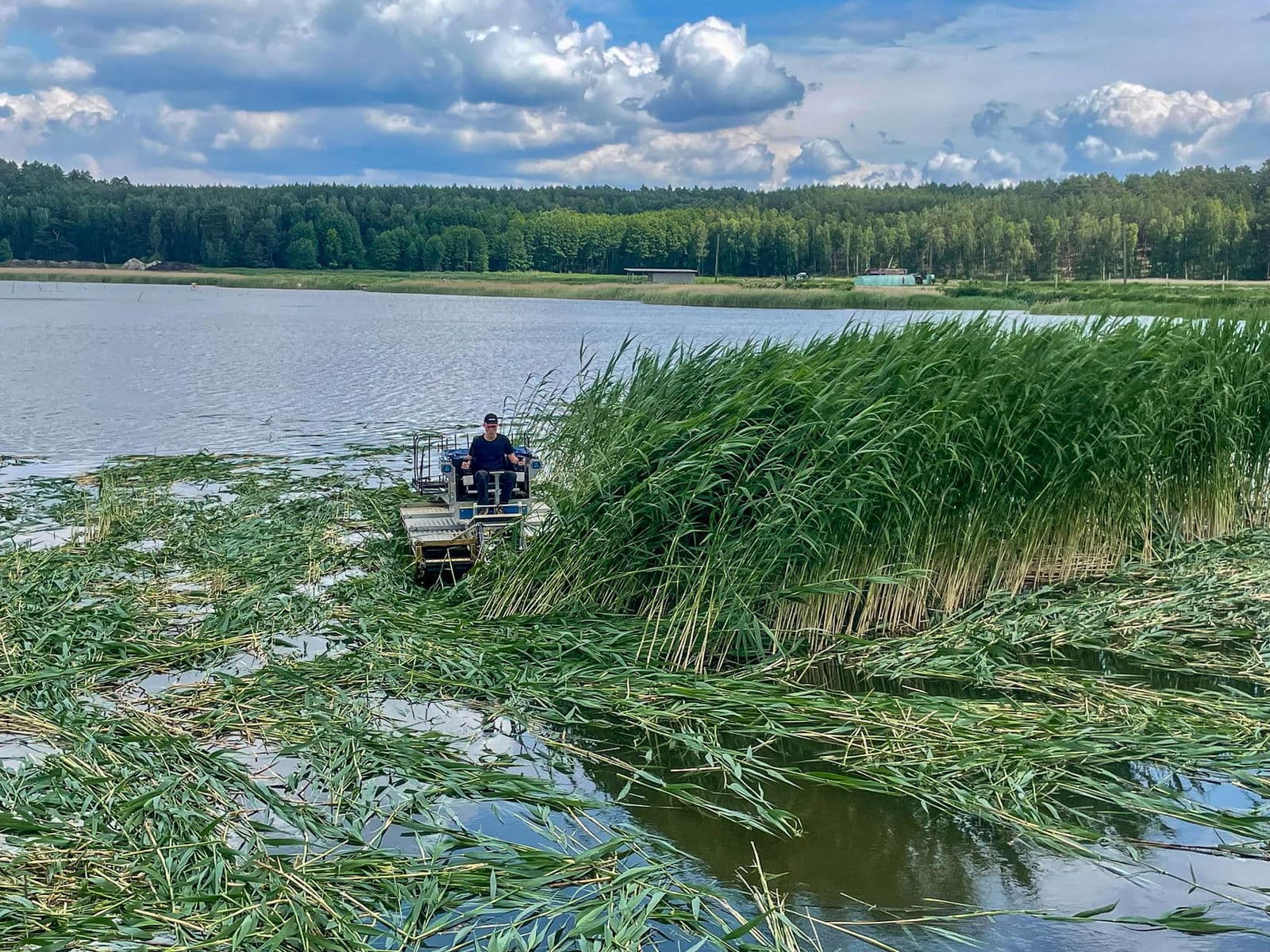 Kosiarka pływająca Truxor – realizacja