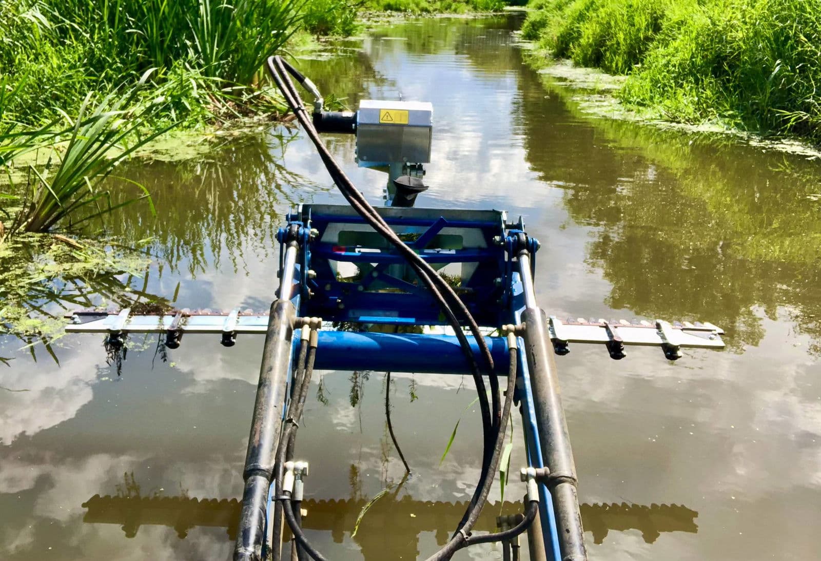 Kosiarka pływająca Truxor – realizacja