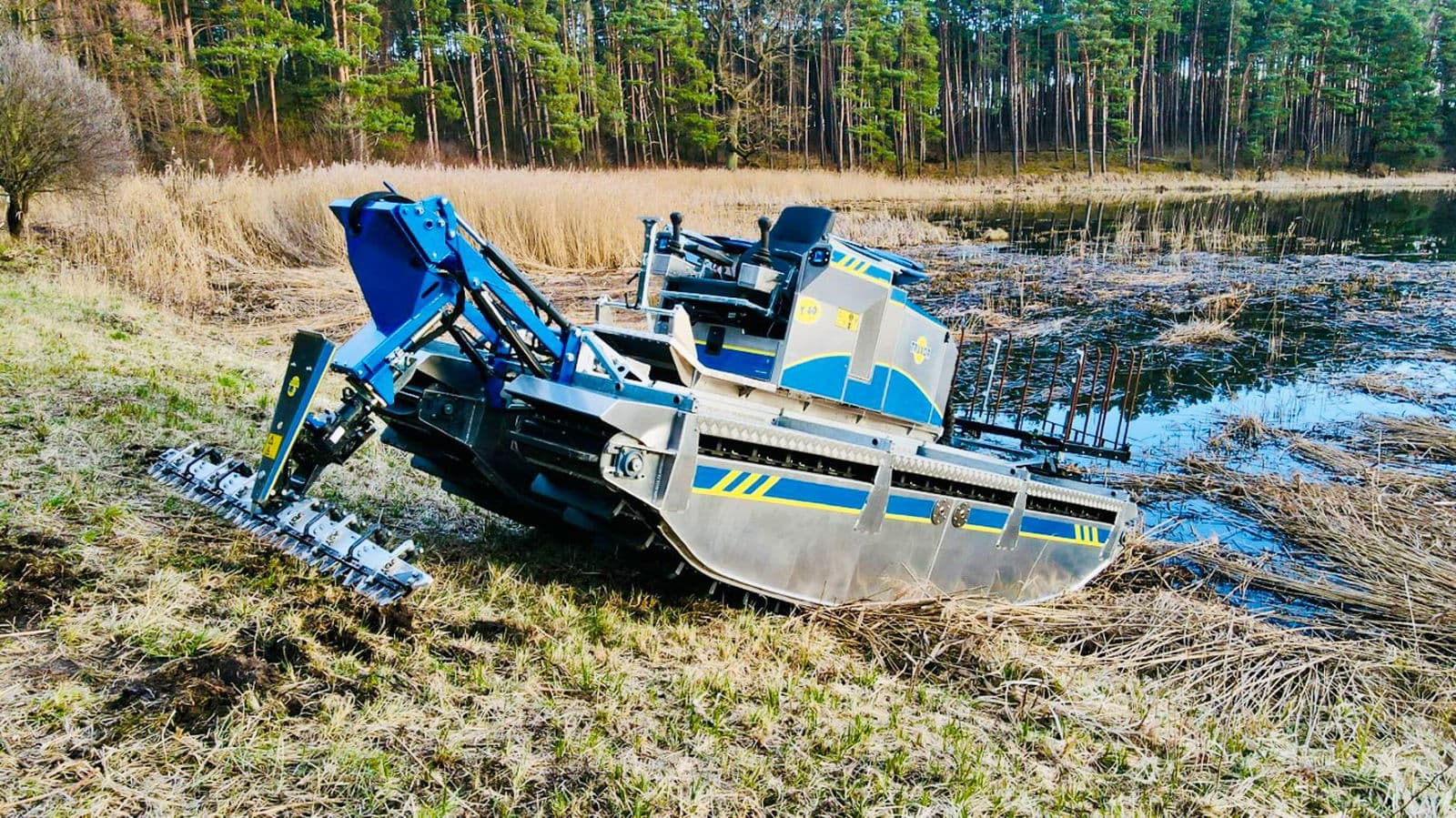 Truxor T40 – amfibijna kosiarka pływająca