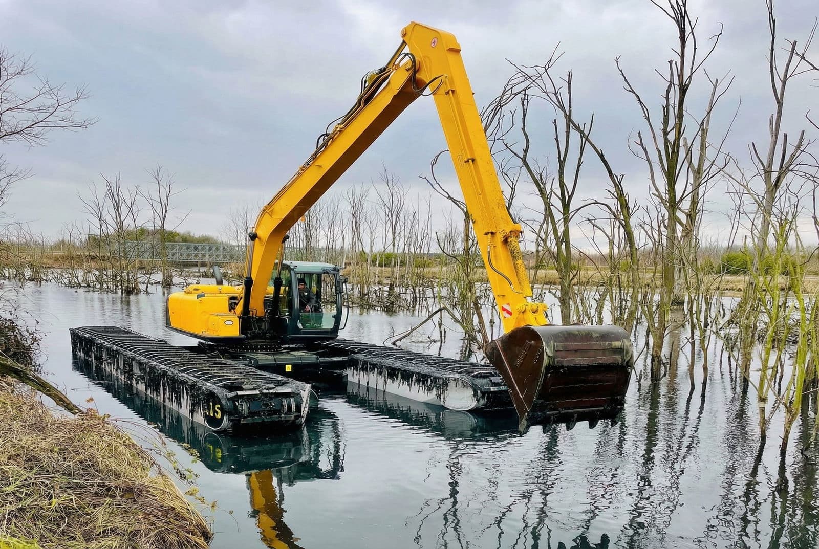 Koparka pływająca REMU BIG FLOAT E15